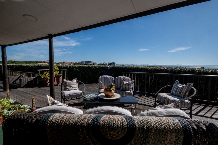 4 Bedroom Property for Sale in St Francis On Sea Eastern Cape